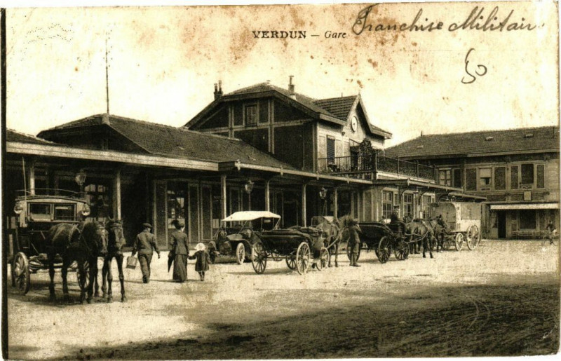 Carte postale ancienne Verdun - Gare à Verdun