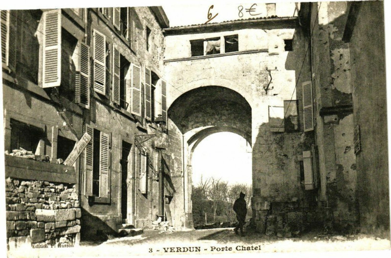 Carte postale ancienne Verdun -Porte Chatel à Verdun
