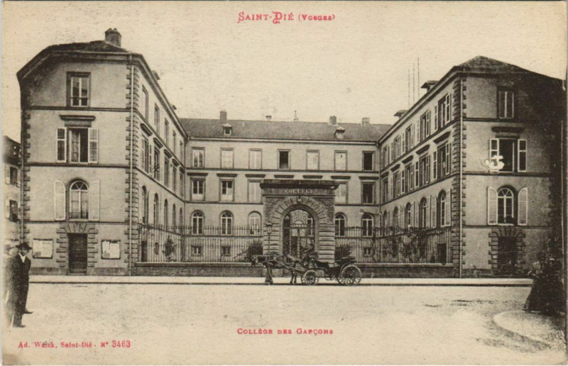 Carte postale ancienne Saint-Die College de Garcons