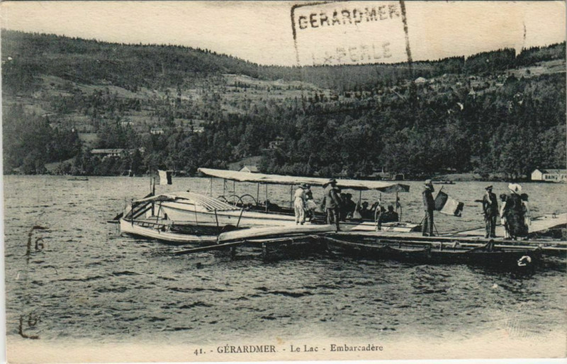 Carte postale ancienne Gerardmer Le Lac Embarcade à Gérardmer