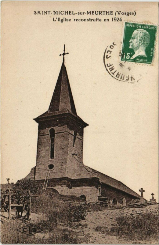 Carte postale ancienne Saint-Michel-sur-Meurthe L'Eglise reconstruite en 1942 à Saint-Michel-sur-Meurthe