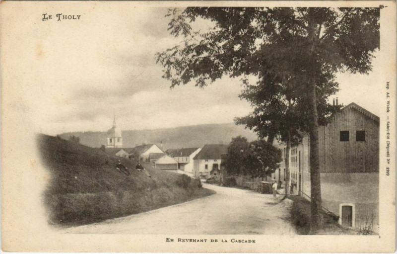 Carte postale ancienne Le Tholy En Revenant la Cascade au Tholy