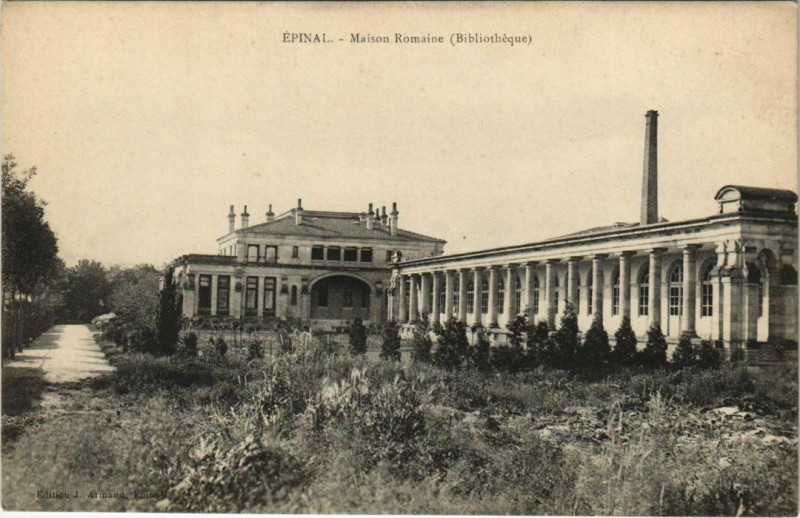 Carte postale ancienne Epinal Maison Romaine (Bibliotheque) à Épinal