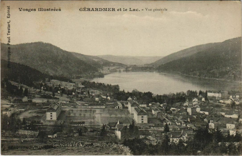 Carte postale ancienne Gerardmer et le Lac à Gérardmer