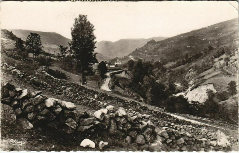 Carte postale ancienne La Bresse Entrée de la Vallée de Chajoux à La Bresse
