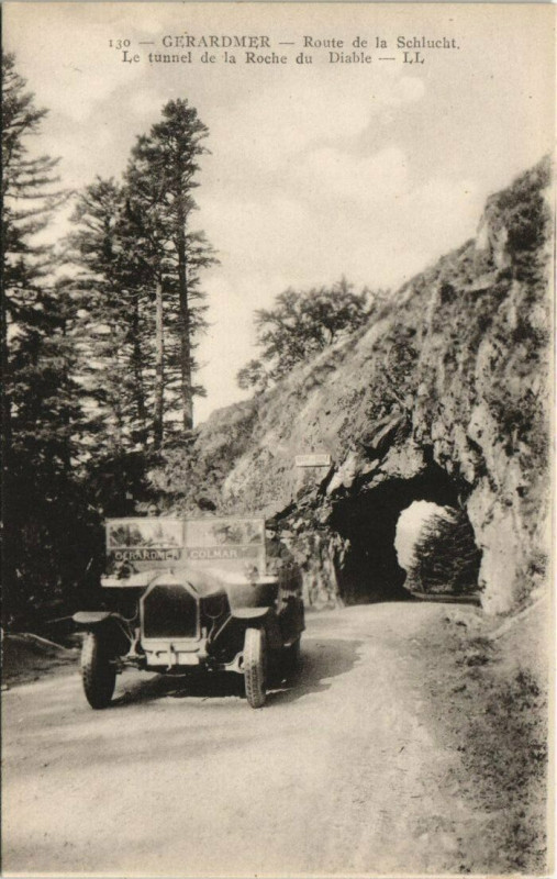 Carte postale ancienne Gerardmer Route de la Schlucht à Gérardmer