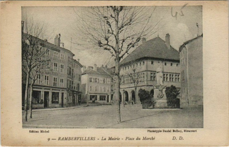 Carte postale ancienne Rambervillers - La mairie à Rambervillers