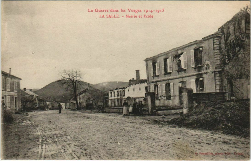 Carte postale ancienne La Salle Mairie et Ecole à La Salle