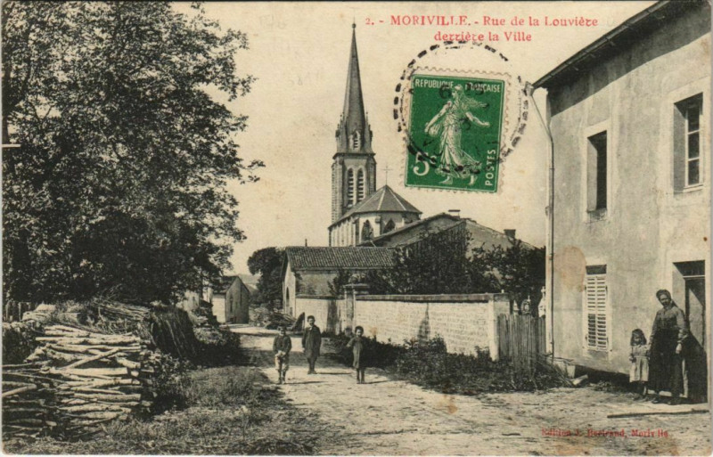 Carte postale ancienne Moriville - Rue de la louviece à Moriville