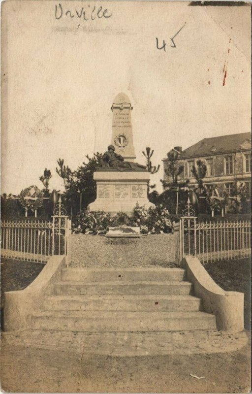 Carte postale ancienne Monument carte photo
