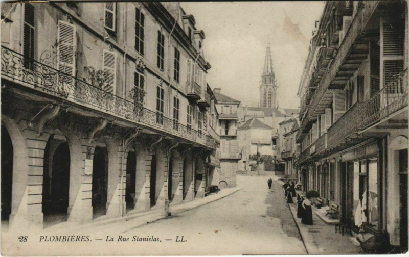 Carte postale ancienne Plombieres - La rue stanislas