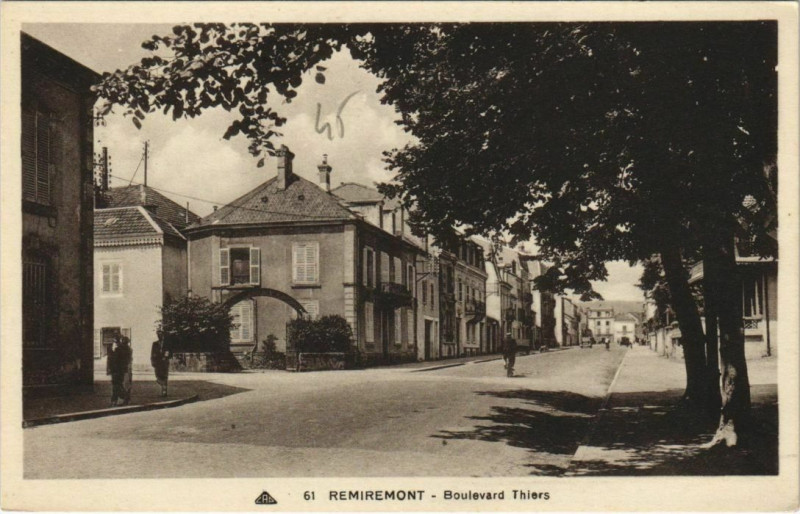Carte postale ancienne Remiremont -Boulevard thiers à Remiremont