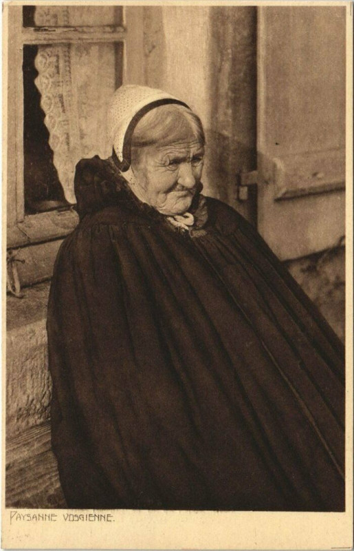 Carte postale ancienne Paysanne vosgienne