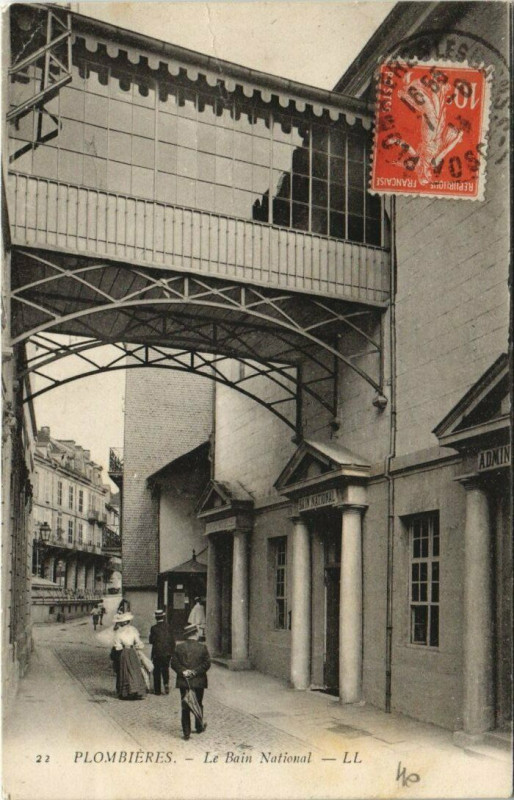 Carte postale ancienne Plombieres - Le bain natinal