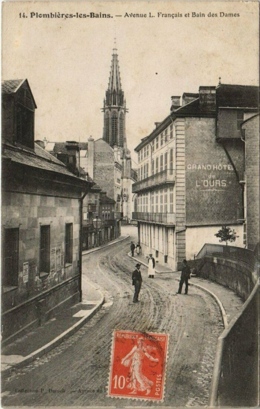 Carte postale ancienne Plombieres - Avenue L. Francais