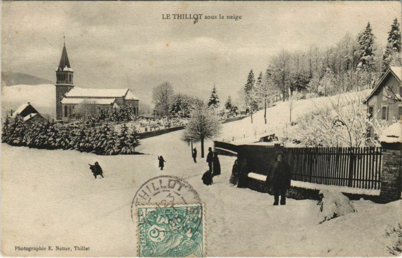 Carte postale ancienne Le Thillot Sous la neige au Thillot