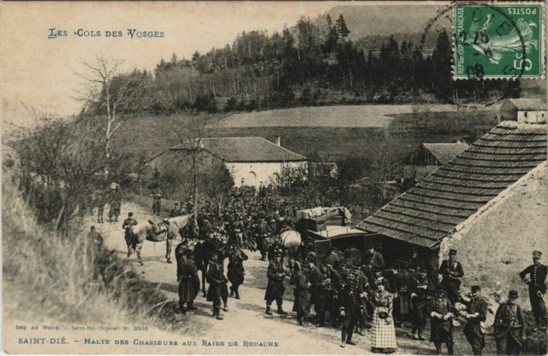 Carte postale ancienne Saint-Die Halte des Chasseurs aux Raids de Robache