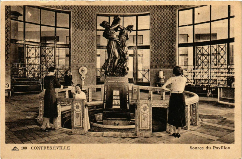 Carte postale ancienne Vosges Contrexeville Source du Pavillon à Contrexéville