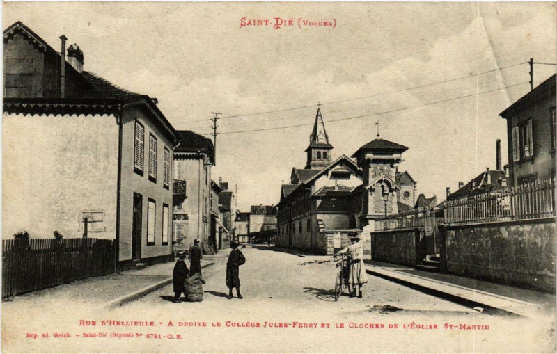 Carte postale ancienne Saint-Die Rue d'Hellieule.
