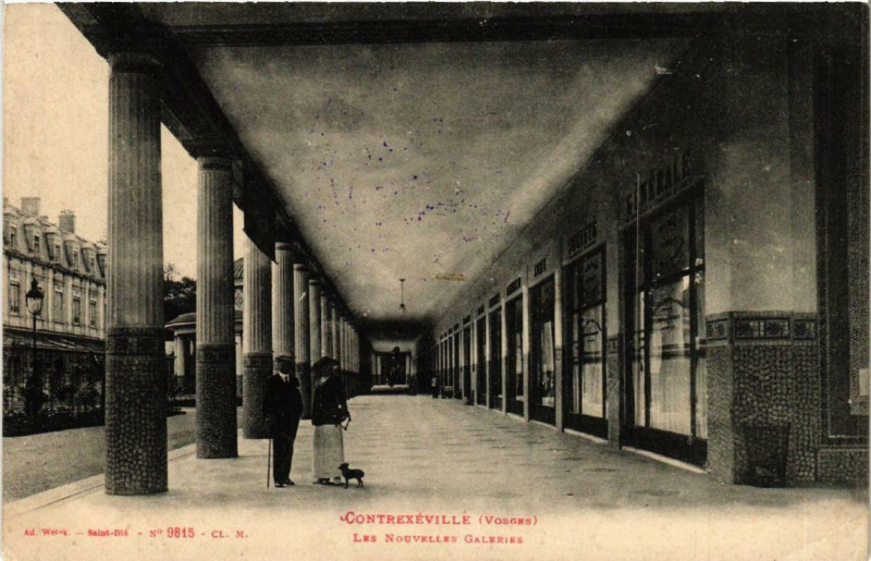 Carte postale ancienne Contrexeville Les Nouvelles Galeries. à Contrexéville