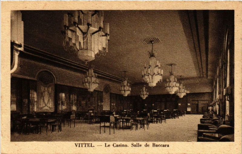 Carte postale ancienne Vittel Le Casino. Salle de Baccara. à Vittel