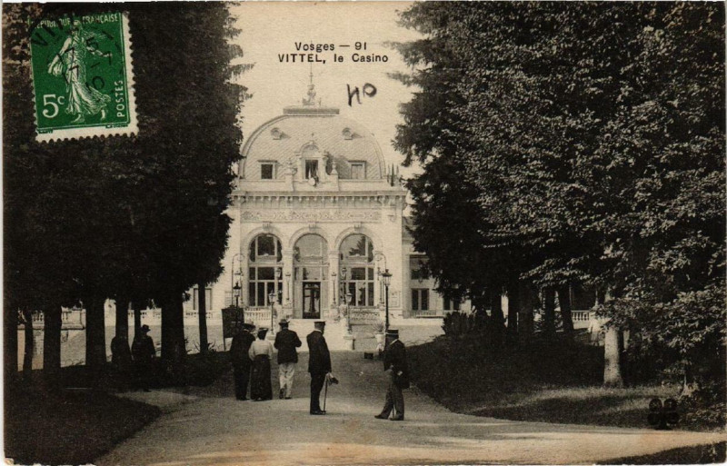Carte postale ancienne Vittel Le Casino. à Vittel