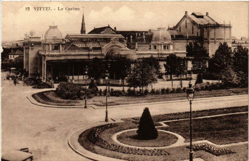 Carte postale ancienne Vittel Le Casino. à Vittel