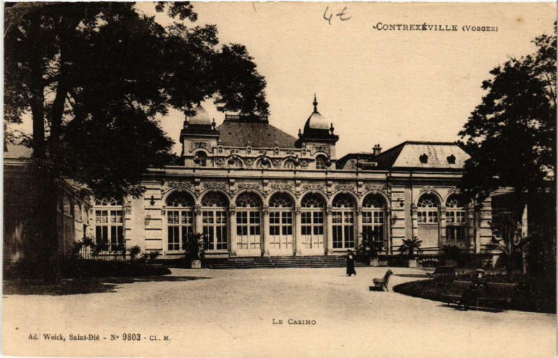Carte postale ancienne Contrexeville Le Casino. à Contrexéville