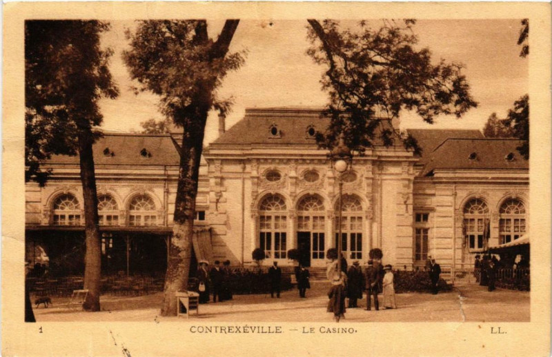 Carte postale ancienne Contrexeville Le Casino. à Contrexéville