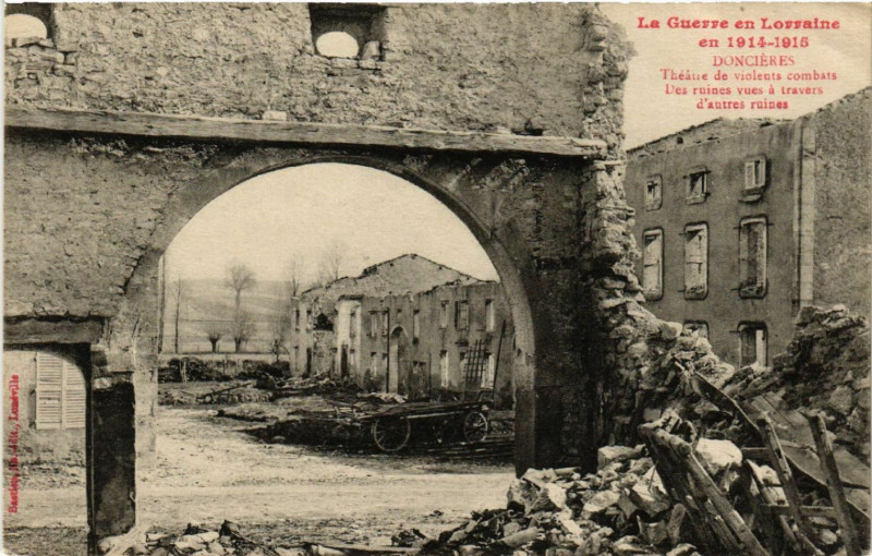 Carte postale ancienne La Guerre En Lorraine en 1914-1917-Doncieres Théatre de violente..
