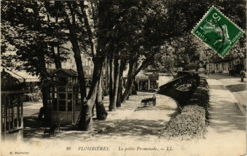 Carte postale ancienne Plombieres - Le petite Promenade