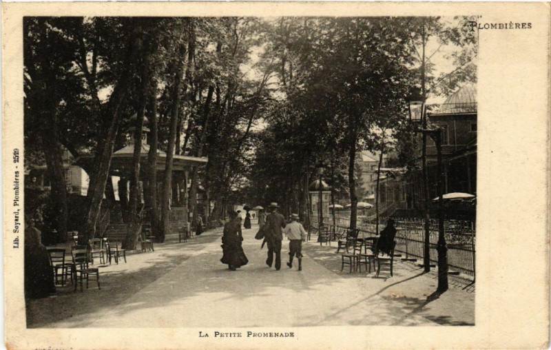 Carte postale ancienne Plombieres - La Petite Promenade
