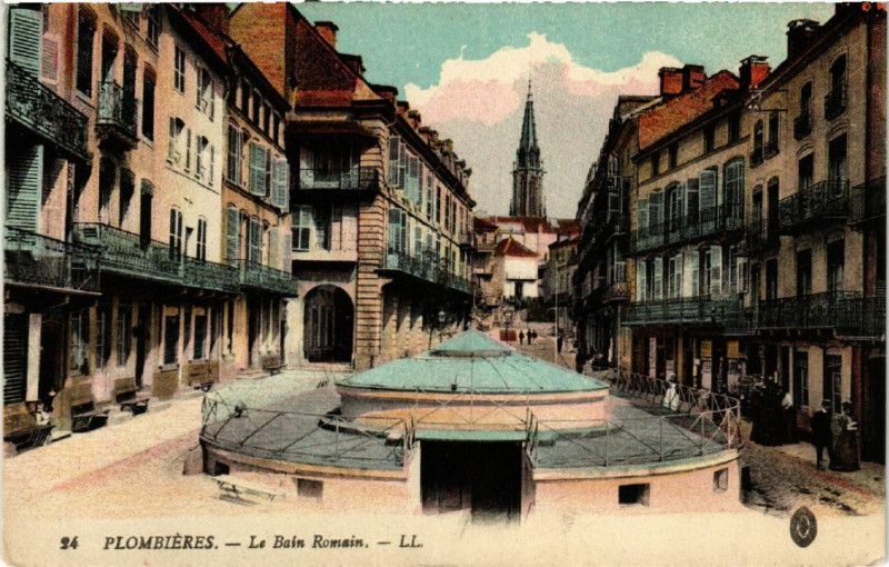 Carte postale ancienne Plombieres - Le Bain Romain