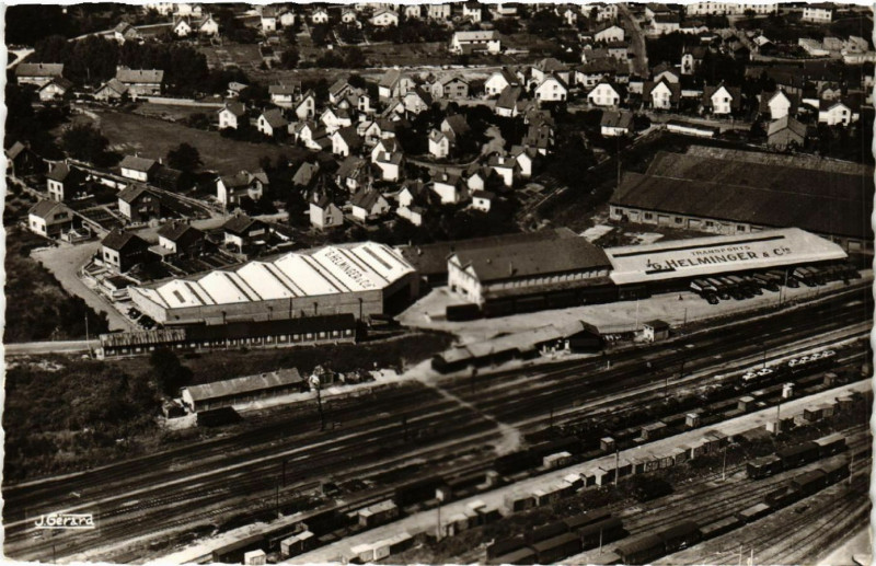 Carte postale ancienne Epinal - La Belle Etchie - Les Transprts G. Helmoner à Épinal