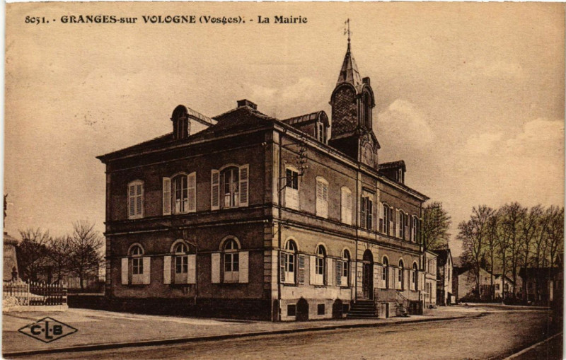 Carte postale ancienne Granges-suur Vologne - La Mairie
