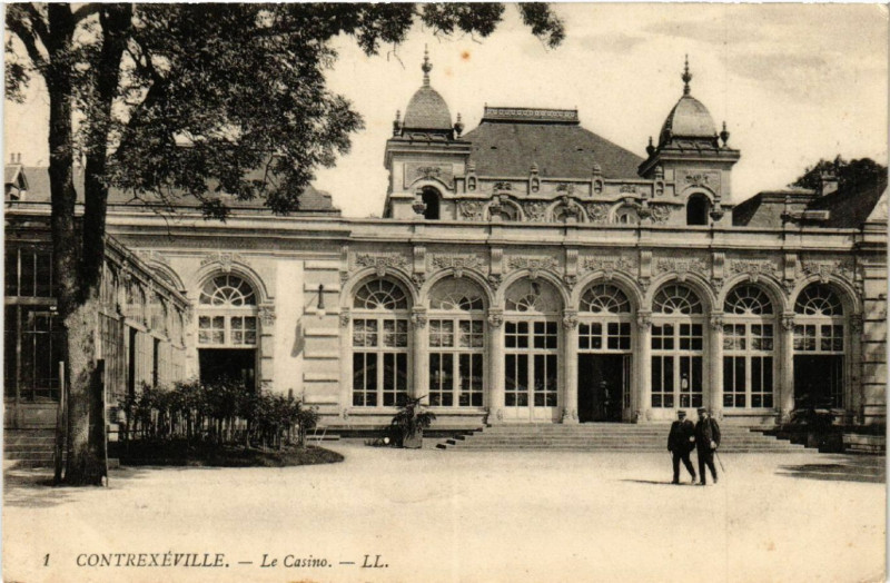 Carte postale ancienne Contrexeville - Le Casino à Contrexéville
