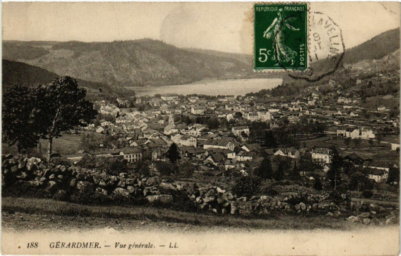 Carte postale ancienne Gerardmer - Vue générale à Gérardmer