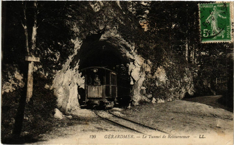 Carte postale ancienne Gerardmer - Le Tunnel de Retournemer à Gérardmer