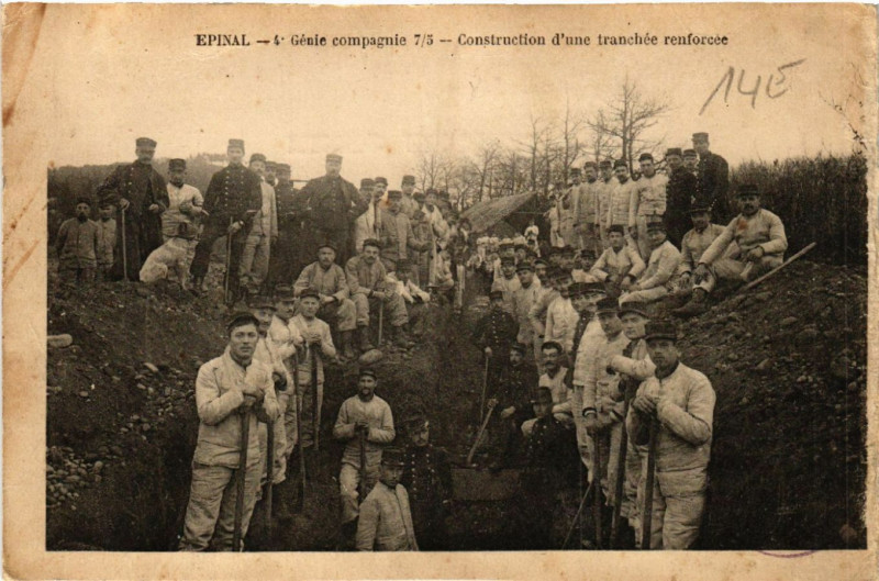 Carte postale ancienne Epinal 4 Génie compagne 7/5 Construction d'une tranchée renforcée à Épinal