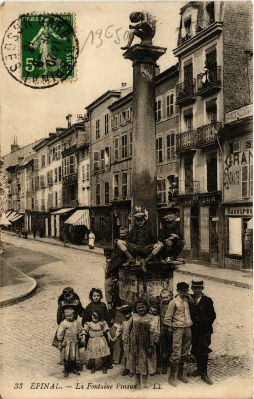 Carte postale ancienne Epinal - La Fontine Pinaud à Épinal
