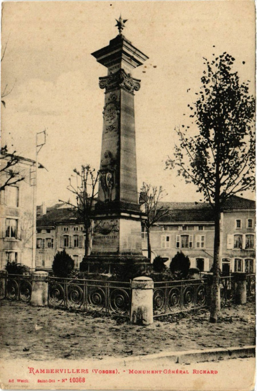 Carte postale ancienne Rambervillers - Monument Général Richard à Rambervillers