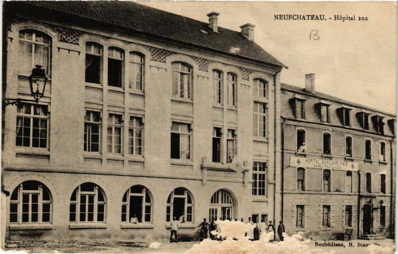 Carte postale ancienne Neufchateu Hopital 202