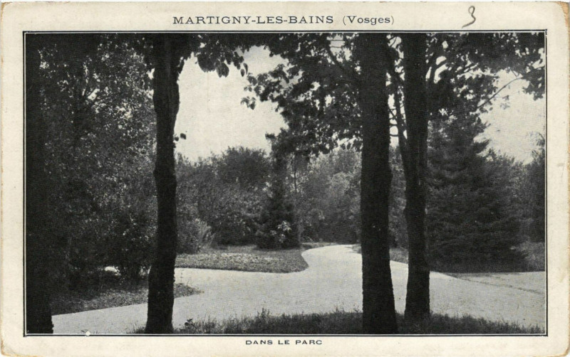 Carte postale ancienne Martigny-les-Bains Dans le Parc à Martigny-les-Bains