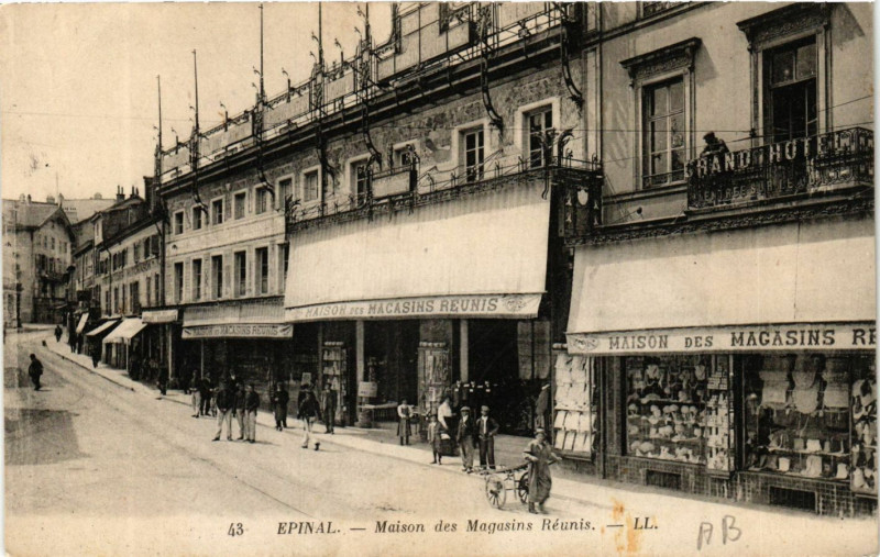 Carte postale ancienne Ll. 43. Epinal Maison des Magasins Reunis à Épinal