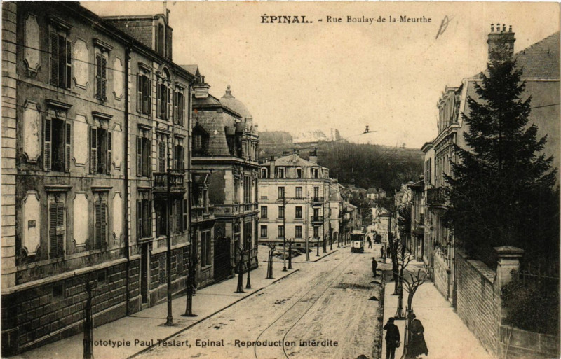 Carte postale ancienne Epinal Rue Boulay de la Meurthe à Épinal