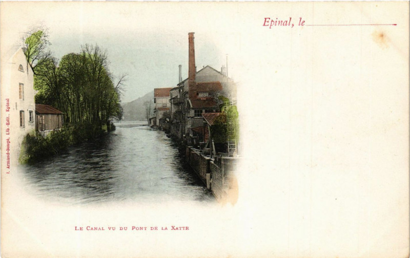 Carte postale ancienne Epinal Le Canal vue du Pont de la Xatte à Épinal