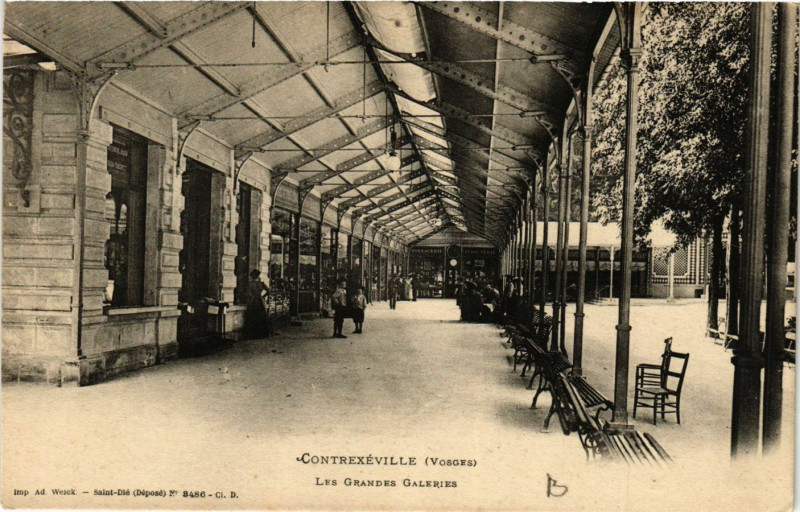 Carte postale ancienne Contrexeville Les Grandes Galeries à Contrexéville