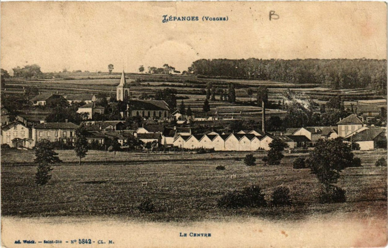 Carte postale ancienne Lepanges le centre