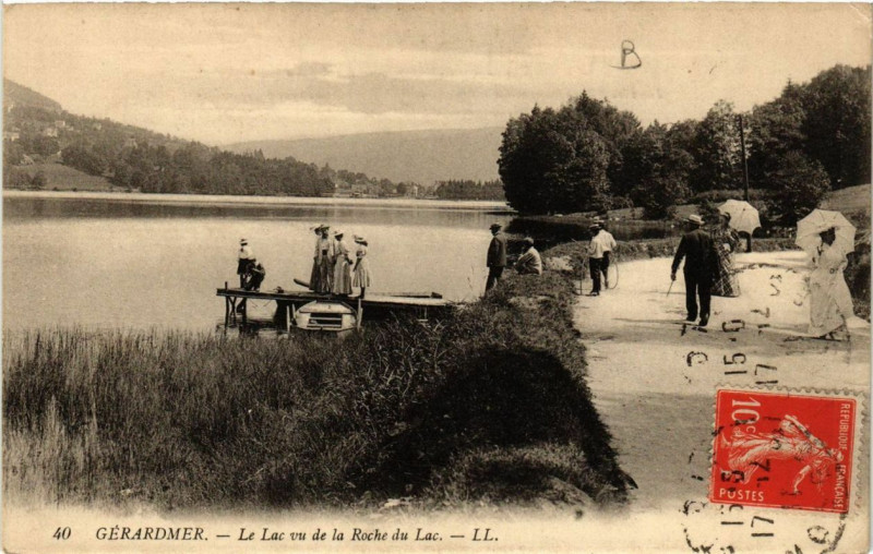 Carte postale ancienne Gerardmer Le Lac vu de la Roche du Lac à Gérardmer