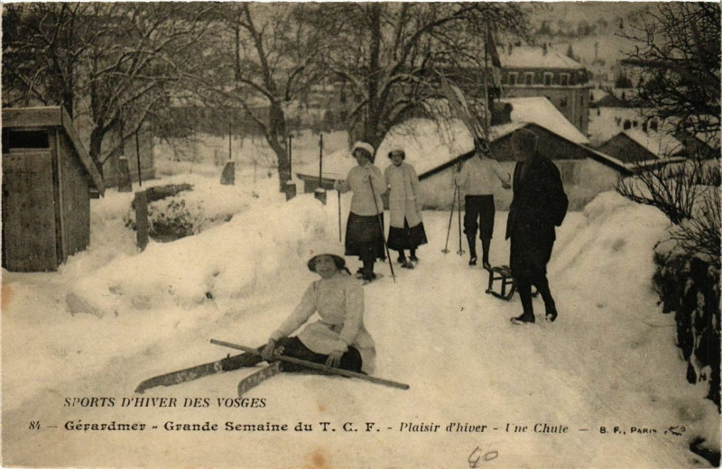 Carte postale ancienne Gerardmer Grande semaine du T.C.F. - Plaisirs d'hiver - une chute à Gérardmer